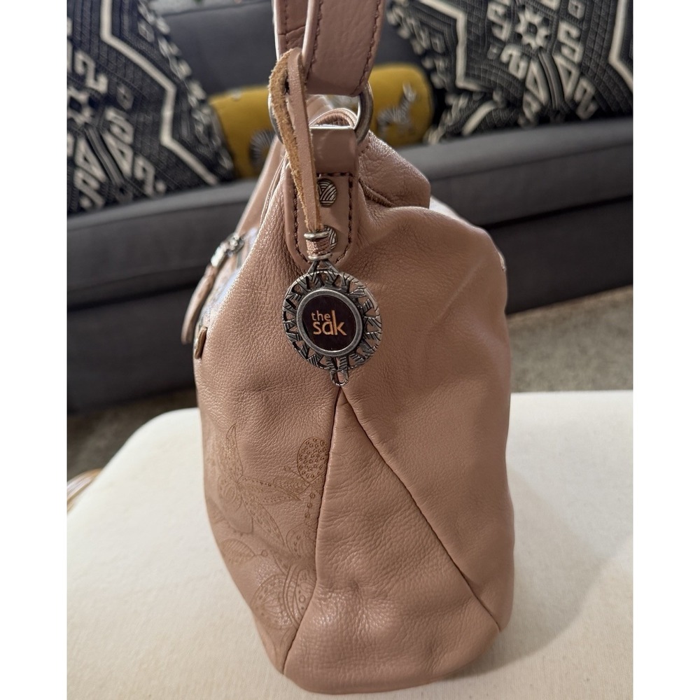 The Sak Taupe Leather Crossbody Bag Embossed Floral Boho Tan Zip Purse - Picture 4 of 11